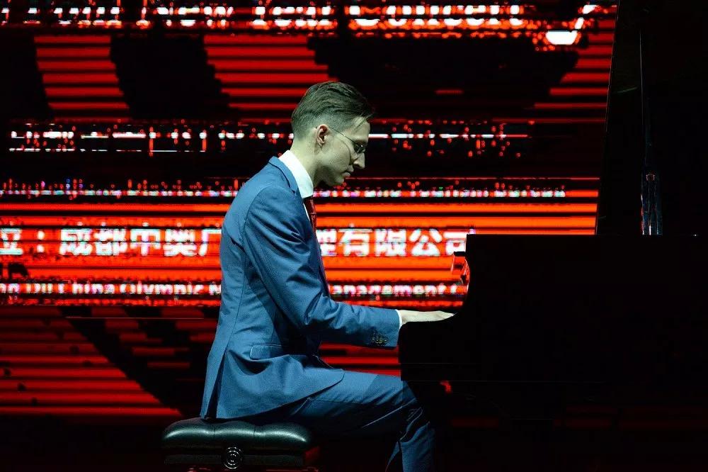 青白江文体中心什么样子,青白江文体中心体育馆