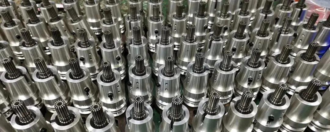 从9千/吨上涨到5万/吨，疯狂的PP熔喷料、耳带、钩针即刻上演。