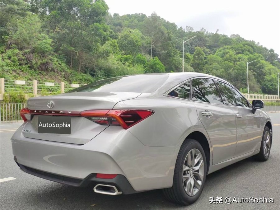 开着亚洲龙回家，感觉很不错