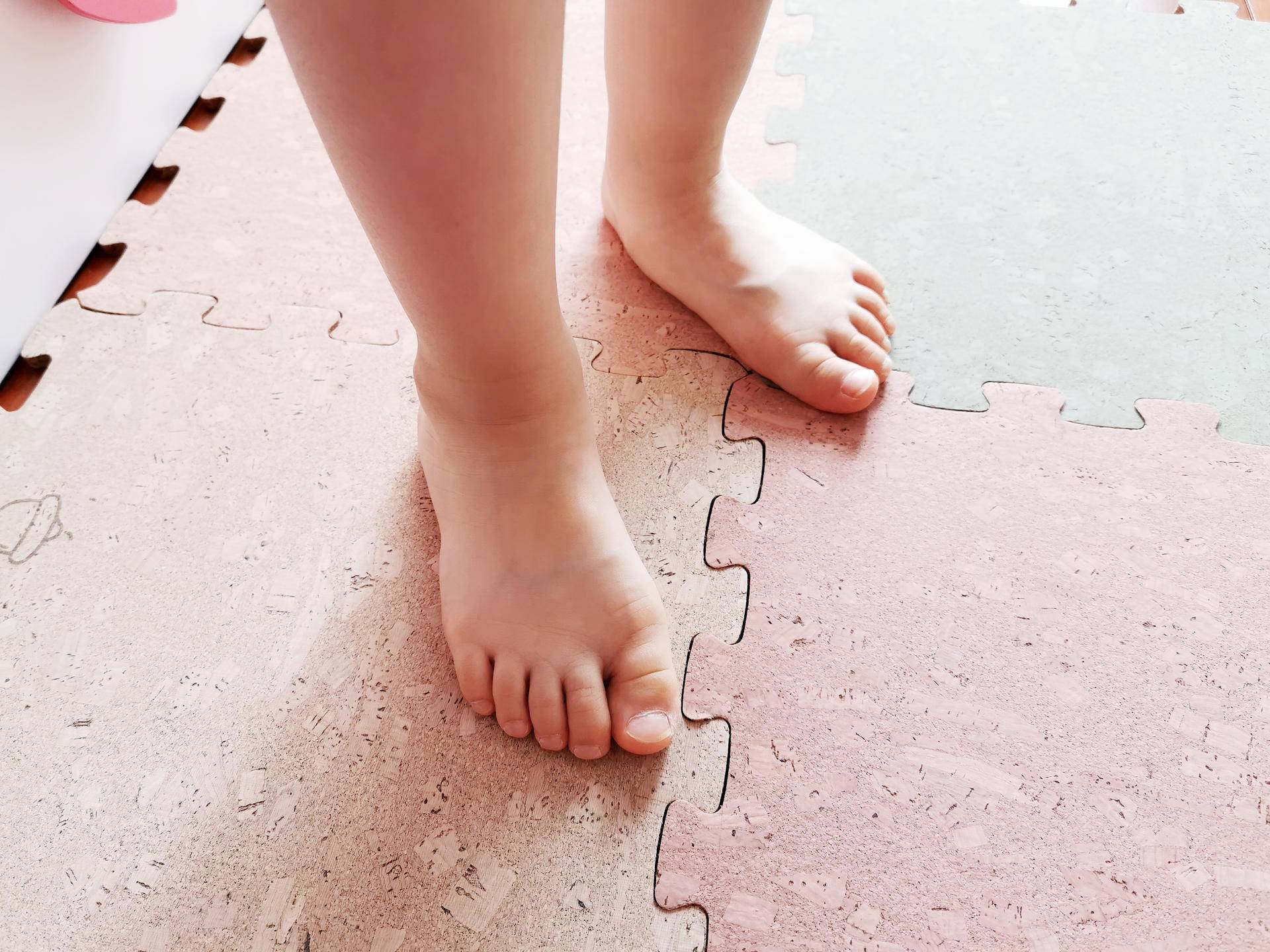 橡儿天然软木拼接地垫,装点你的家居风格