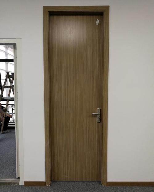 漳州木门避坑,木门磕了一个坑怎么补救