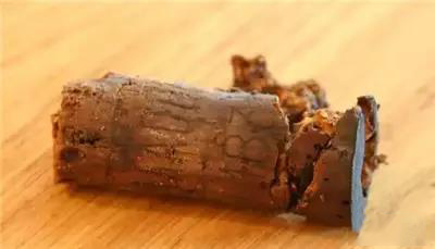 红酒出现漏液坏了吗,红酒漏液还能喝吗