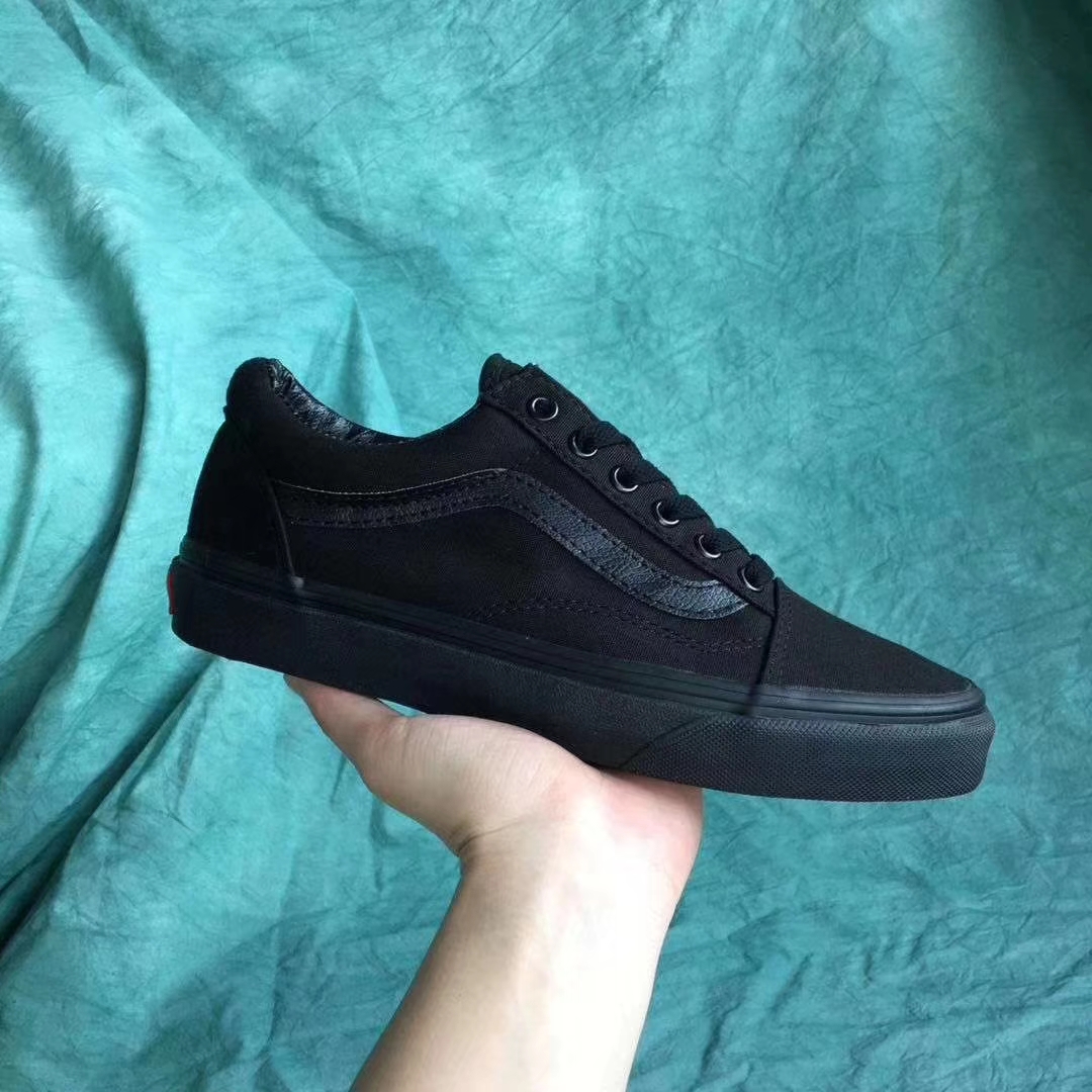 如何鉴定vans真假衣服,vans如何通过鞋盒辨别真假