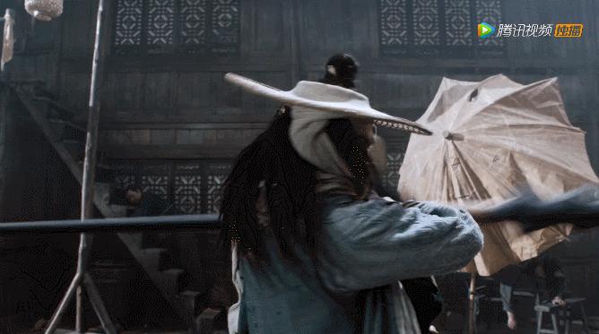 袭胸,下跪,尿裤子,新版《天龙八部》还能再恶心点吗?