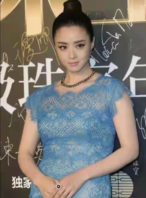 脸很美身材却减分的8位女星,只能看脸不能看身材