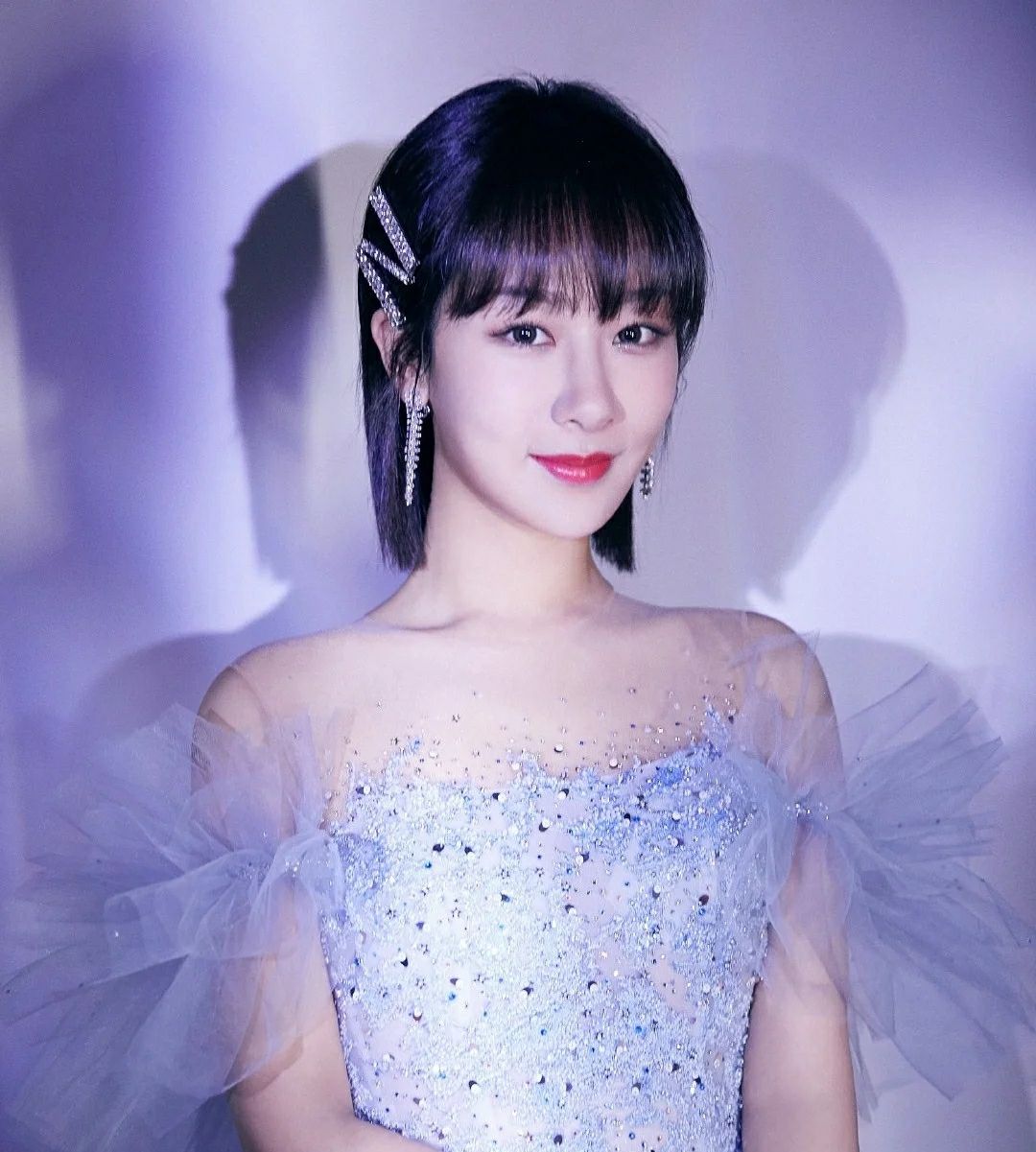 杏眼和桃花眼面相的区别,怎样改变眼型为桃花眼