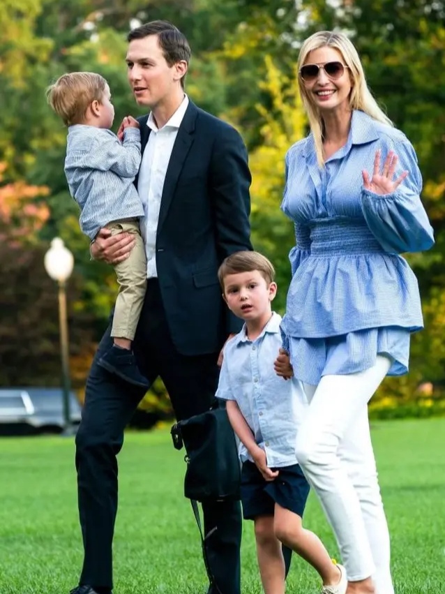 伊万卡穿露脐装图片,伊万卡最新亮相穿得太少女了