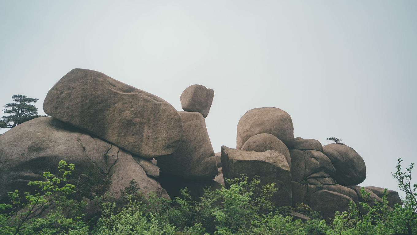 安徽天柱山有哪些好玩的景点推荐,安徽天柱山附近还有什么山