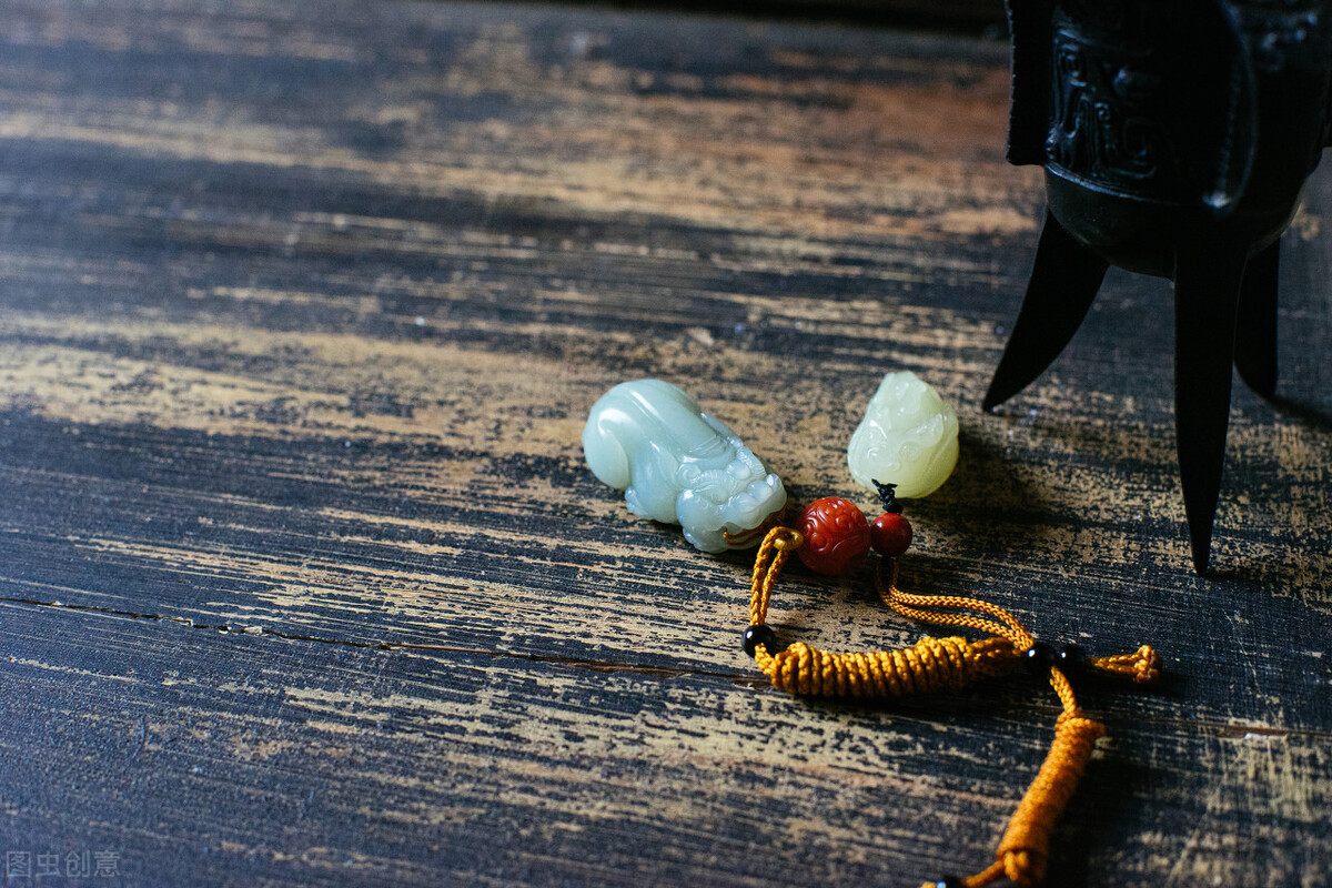 京东买玉和抖音哪个靠谱,京东买和田玉吊坠可靠吗