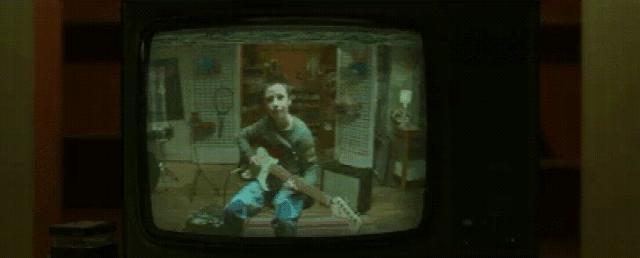 悬疑案件推理电影看不见的客人,西班牙电影看不见的客人