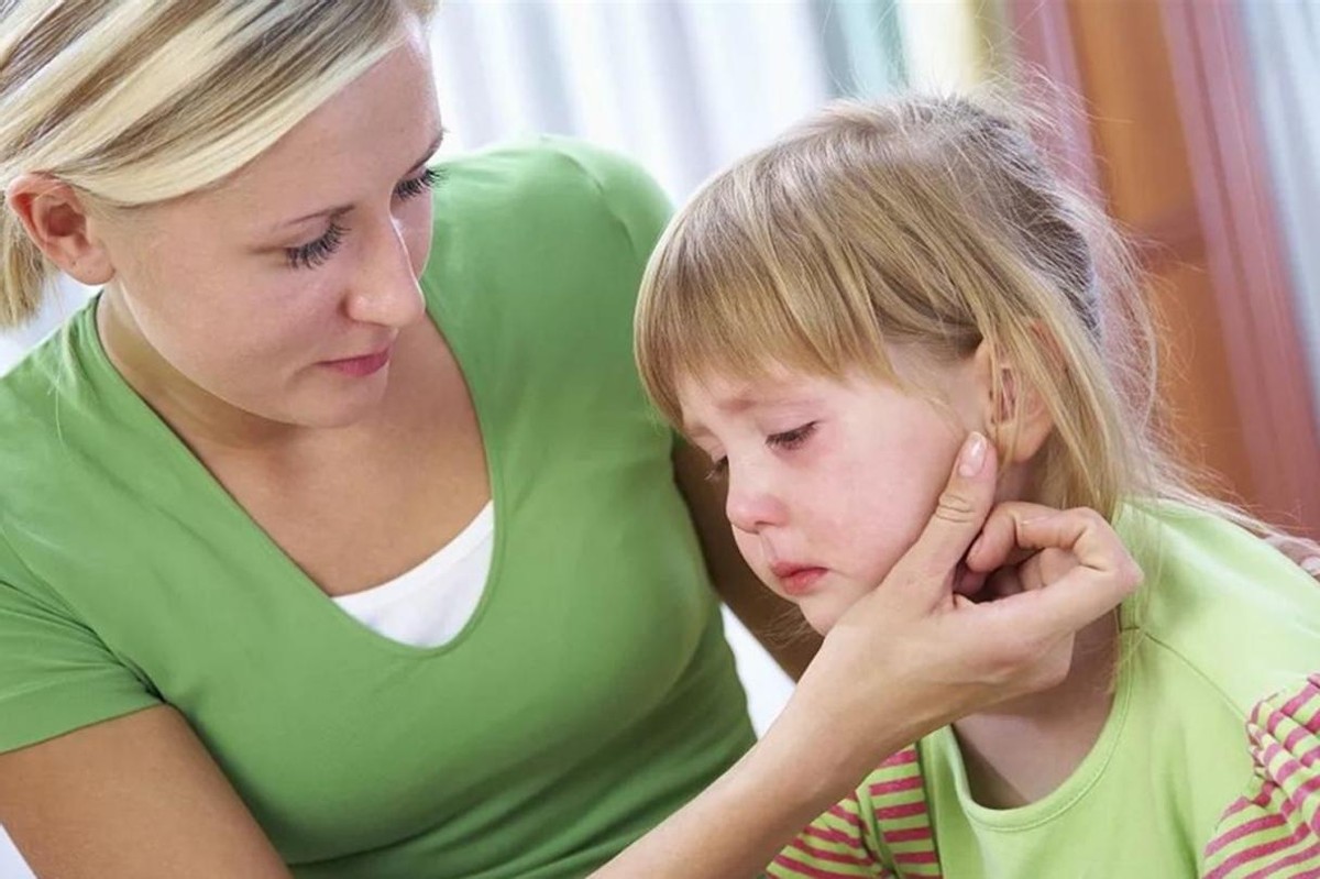 1岁半小孩总是哭爱发脾气怎么教,一岁多孩子哭闹发脾气要如何解决