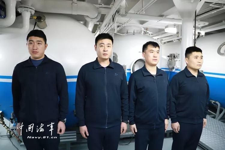 潜水沉底训练,潜泳20米憋气训练