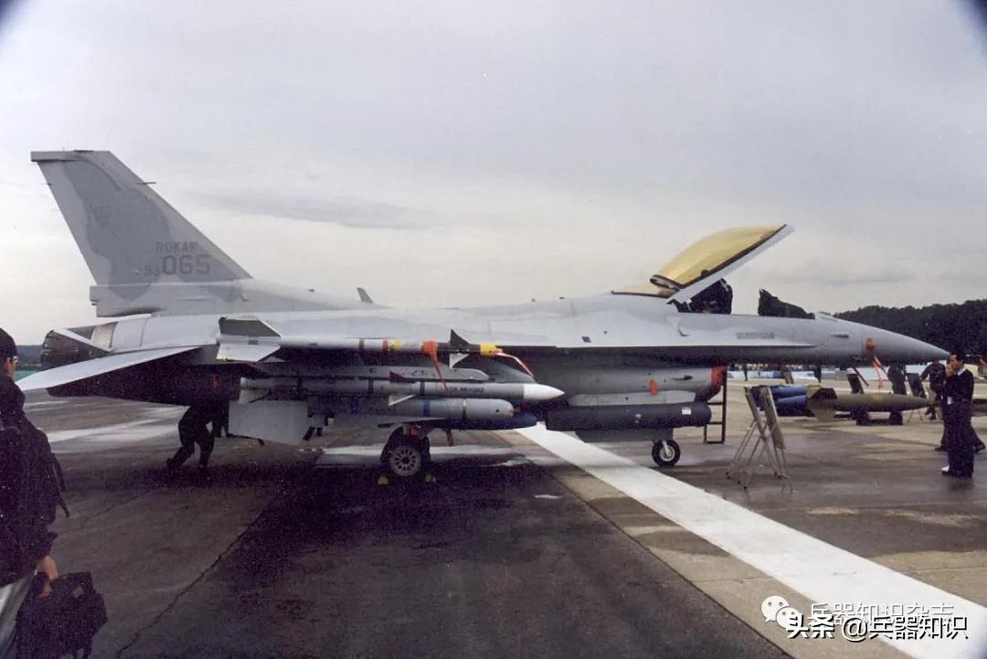 新一代高教机大比拼