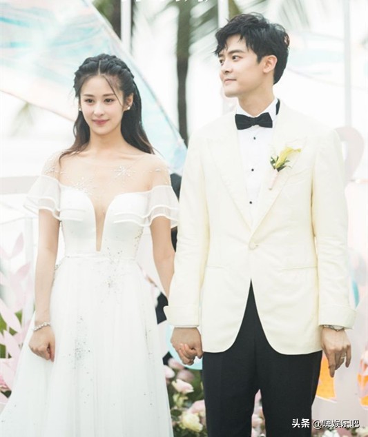 谢娜礼服女人味,谢娜穿旗袍惊艳