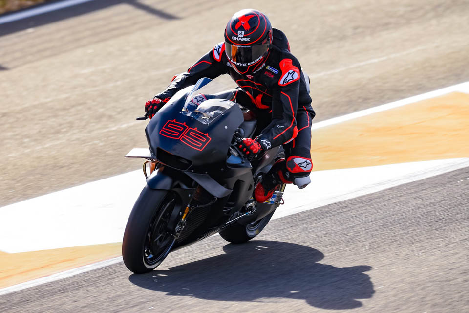 洛伦佐2019本田,2022本田rc213v战车静态欣赏