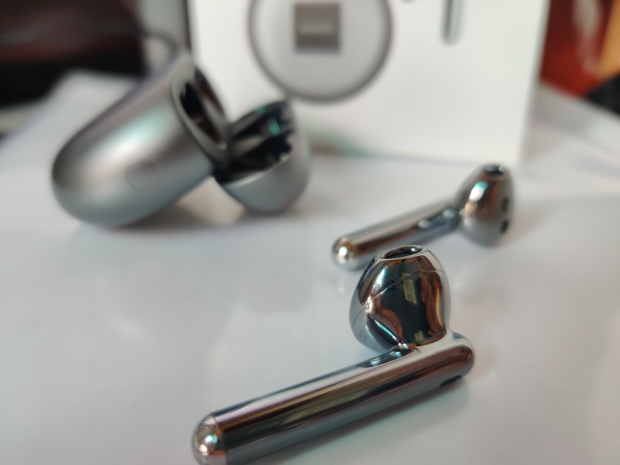 华为耳机freelacepro和buds4,华为耳机freebuds4与lipstick区别