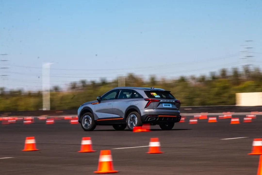 哈弗神兽2.0试驾视频,哈弗神兽2.0t智尊版试驾