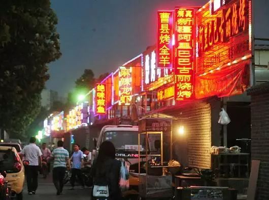 强推夜经济，奶茶车的机会是不是来了？