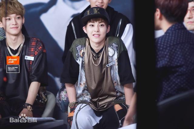 他出道时被无情拒绝，在SM公司努力练习三年，终在顶级天团大势