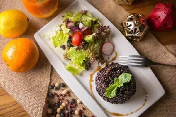 食品商业模式创新案例100个,商业模式颠覆思维真实案例