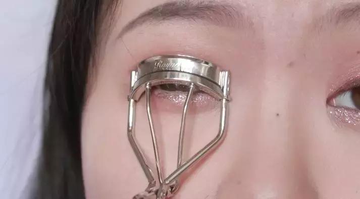 夏日草莓沙冰妆容化妆教程 (冰沙日常妆)