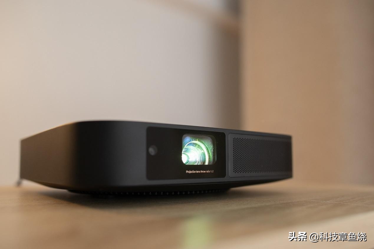 极米z6x画面模糊维修,极米Z6X投影维修视频教程