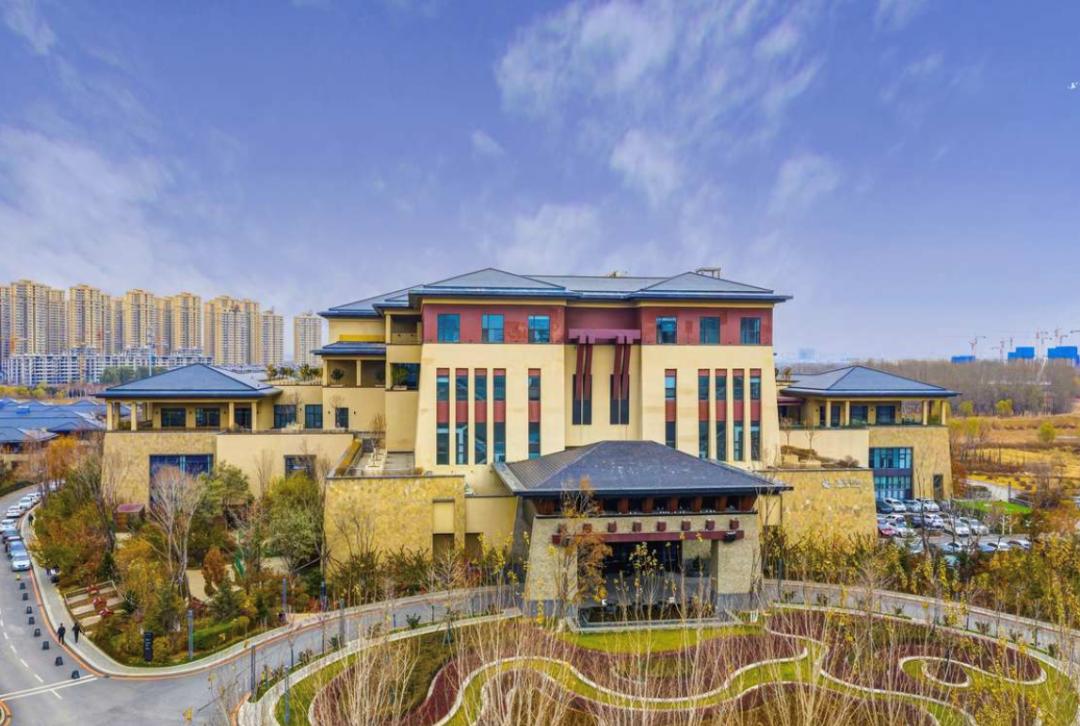 东北人去的不是澡堂，请叫它凡尔赛宫