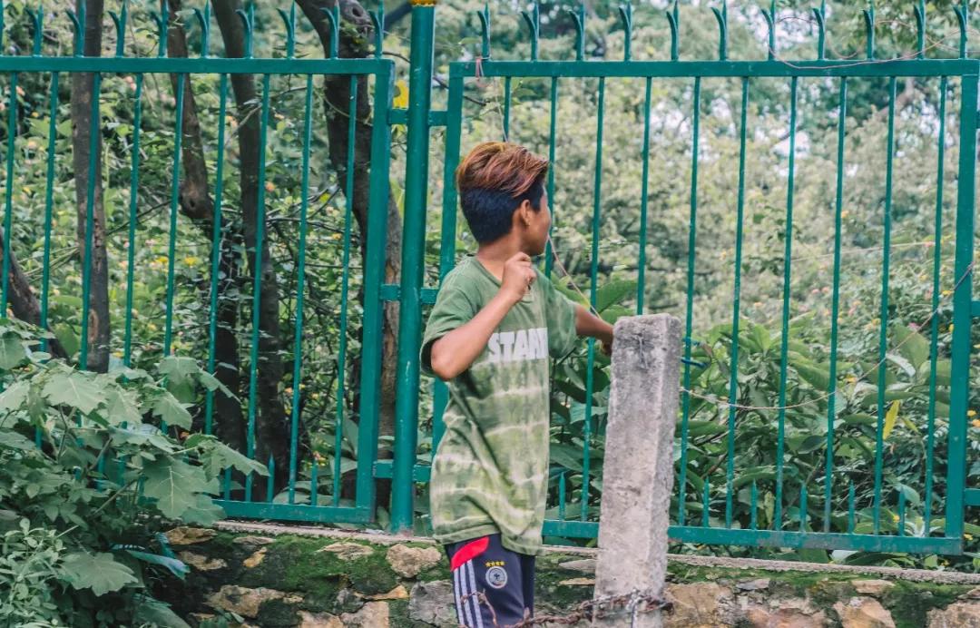 *局骗**和微笑，3000元带你体验双面尼泊尔