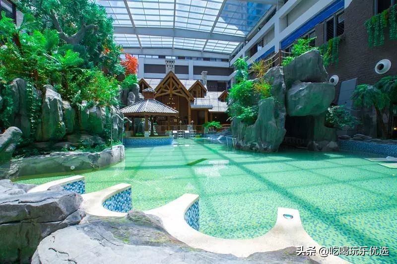 天津仁爱团泊湖温泉夏天,天津热带雨林主题温泉