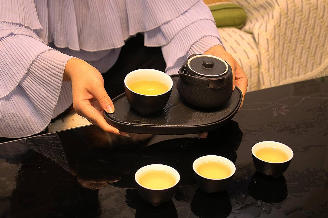 如何正确用茶具喝茶,茶具讲究简单概括