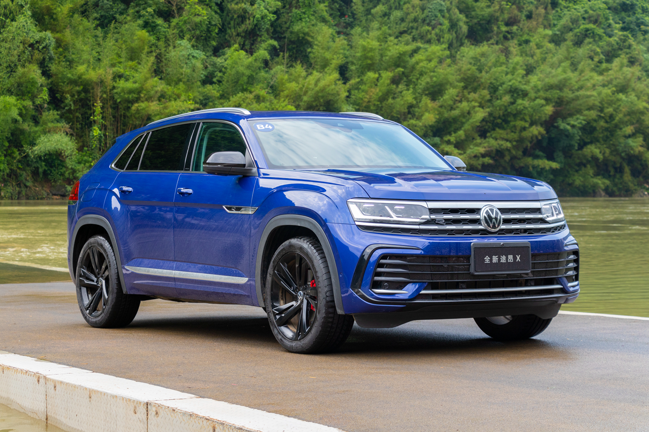 试驾|全新途昂家族内饰终于改变,给躺平青年打个样儿