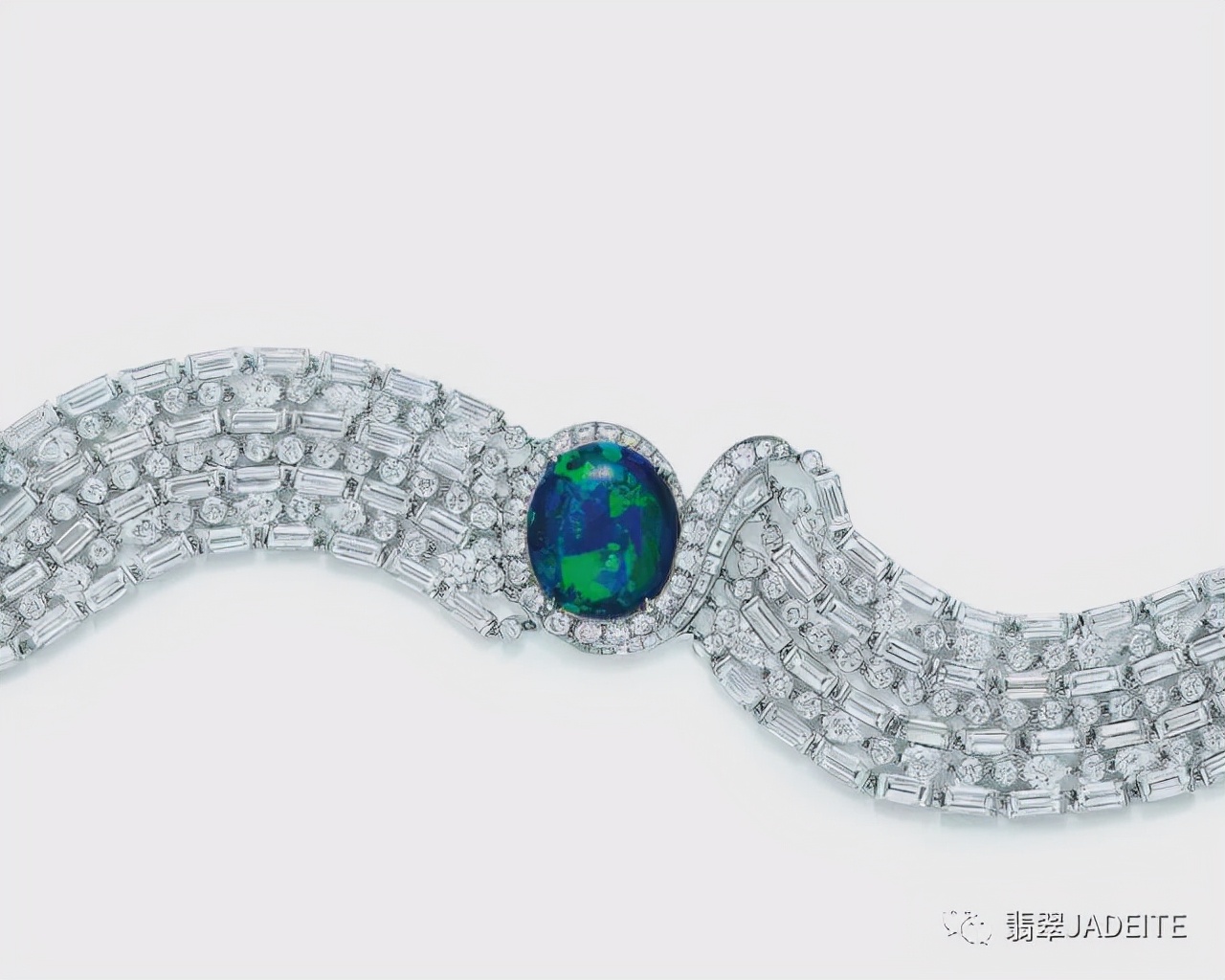 课堂|世界顶级奢侈品牌这些年重金打造的欧泊首饰（上）