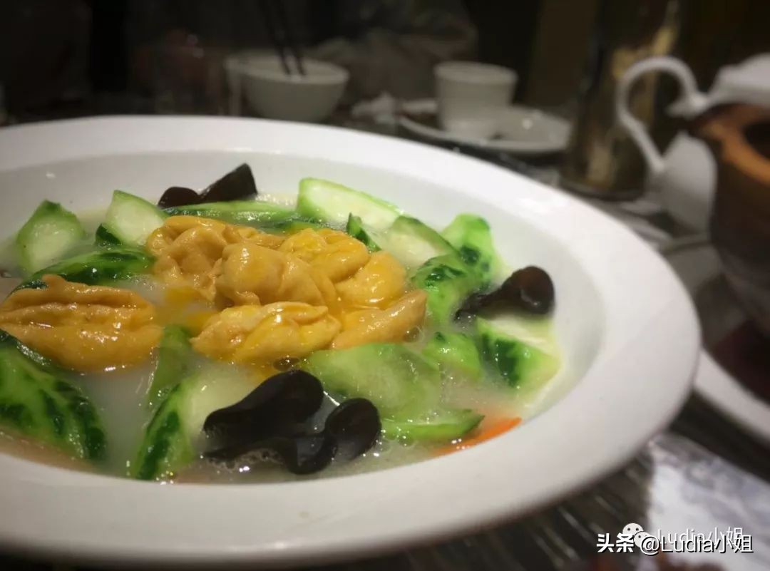 广州：越秀公园旁边“一煲成名”的黄鳝专门店