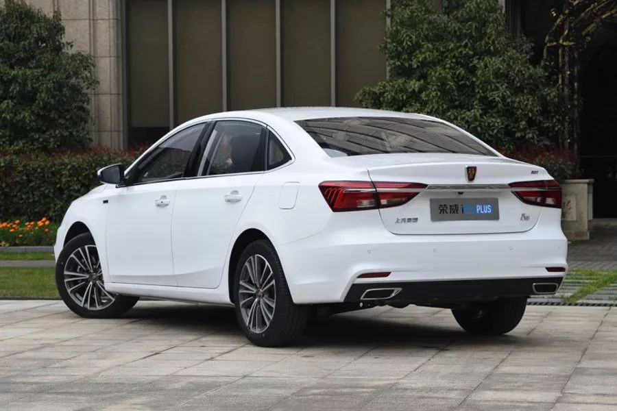 荣威i6plus官图发布外观和配置,荣威i6plus旗舰版落地价