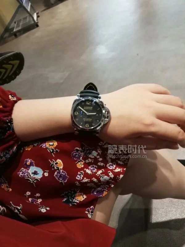 网友晒上千万的手表,网友晒1300手表