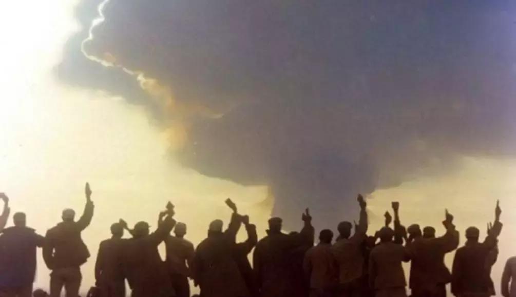 致敬最可爱的人一幅画,致敬最可爱的人卡通图片