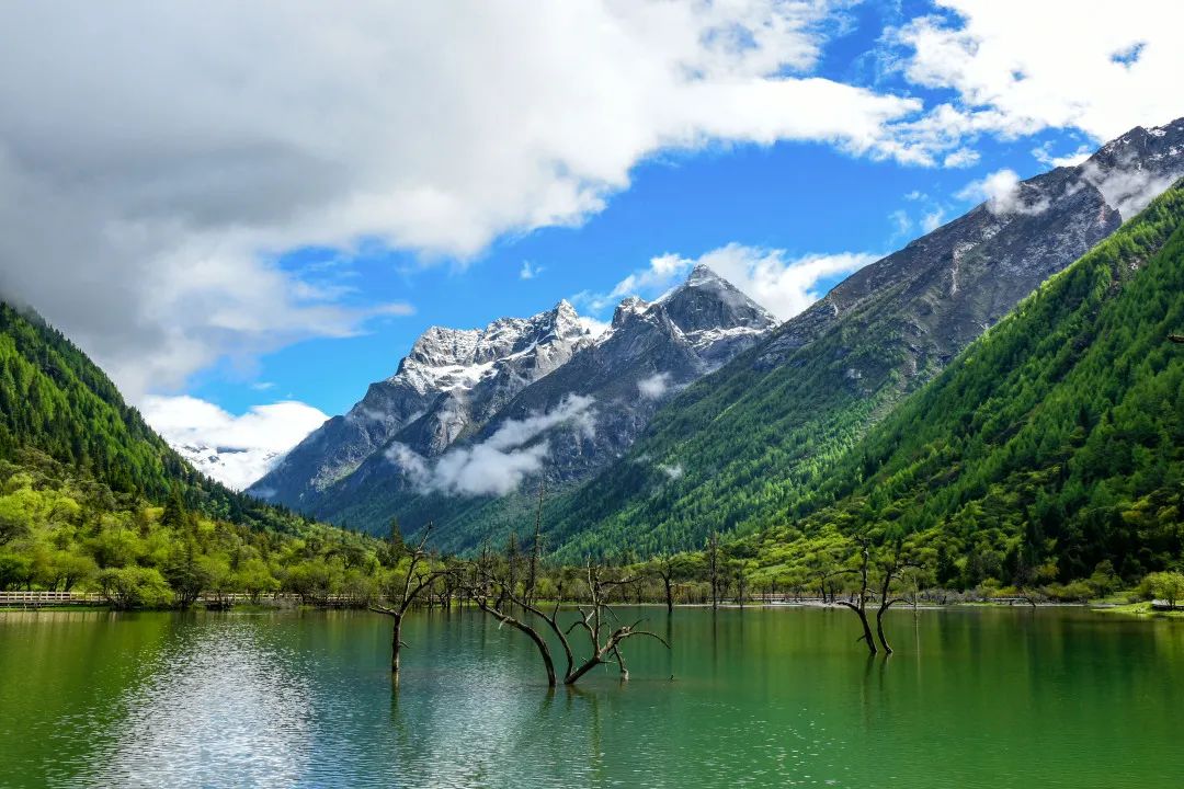 人的一生一定要去一次四姑娘山,四姑娘山适合一个人吗