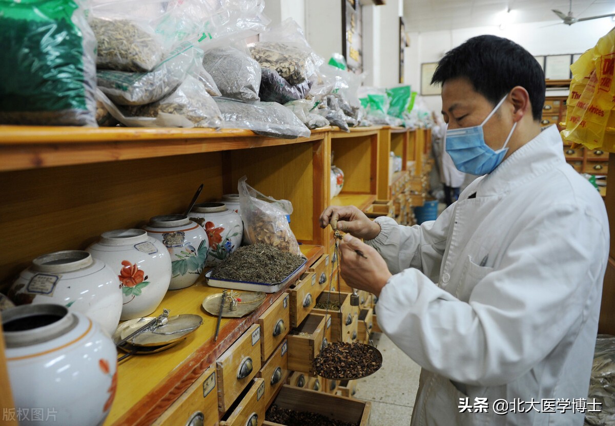 萎缩型外阴白斑用什么药熏洗,外阴白斑外洗中药熬制的正确方法