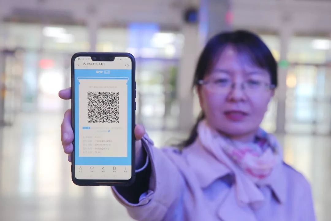 42个车站实行电子客票,已经订好火车票怎么乘车