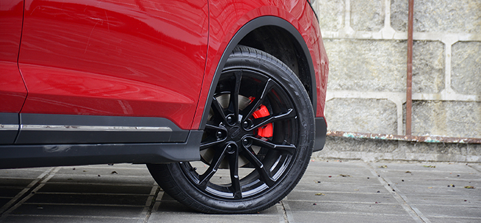 吉利帝豪gl1.4tcvt深度试驾视频,2018款吉利帝豪s全景