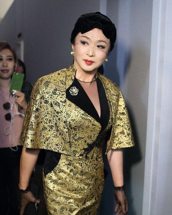 乐嘉酒后失言金星愤而离席,金星鲁豫评价乐嘉