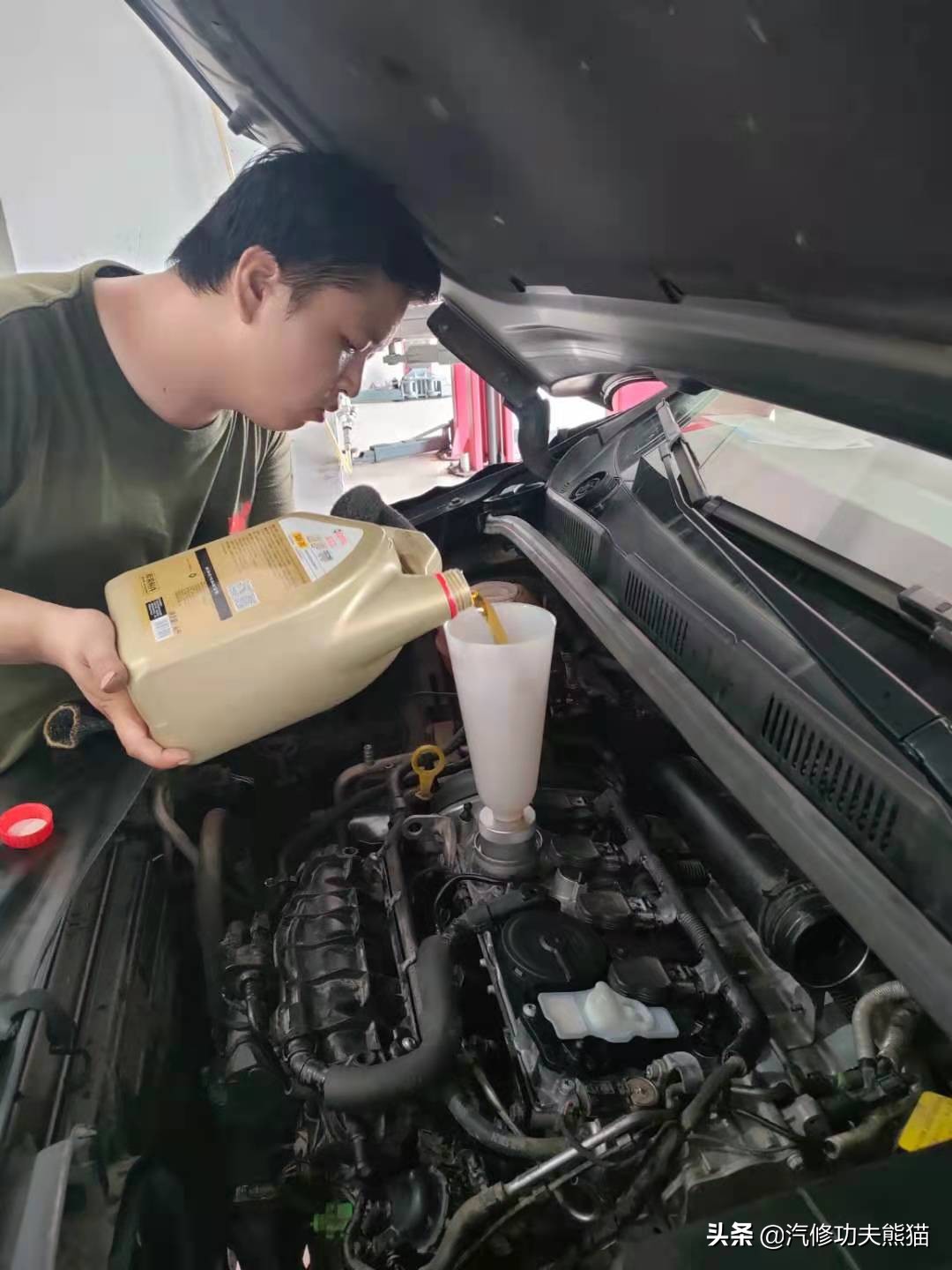 2012款夏朗2.0t烧机油怎么处理,大众夏朗2016款为什么会烧机油