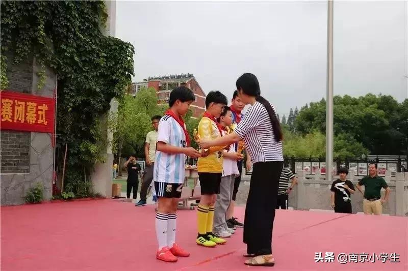 第十届锦江杯中小学足球联赛,市青少年足球联赛落幕