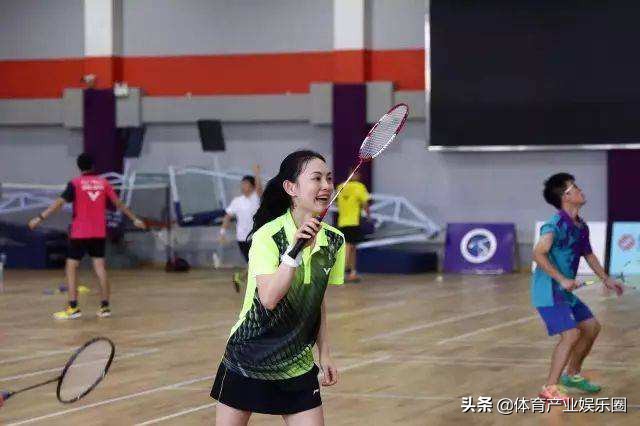 羽毛球个人心得50字,分享自己练羽毛球的艰辛