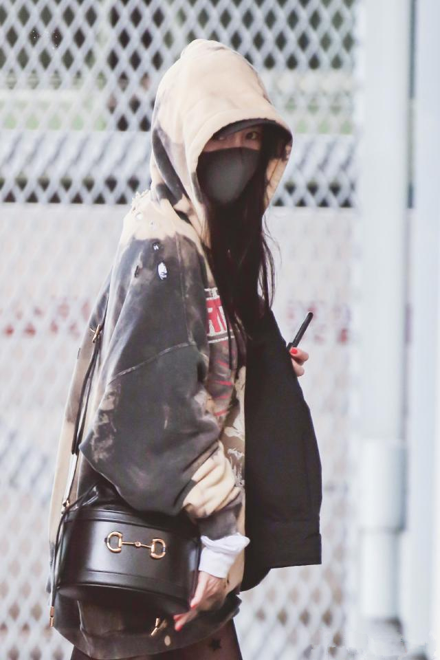 杨幂长袜穿搭,杨幂穿搭新中式长袜