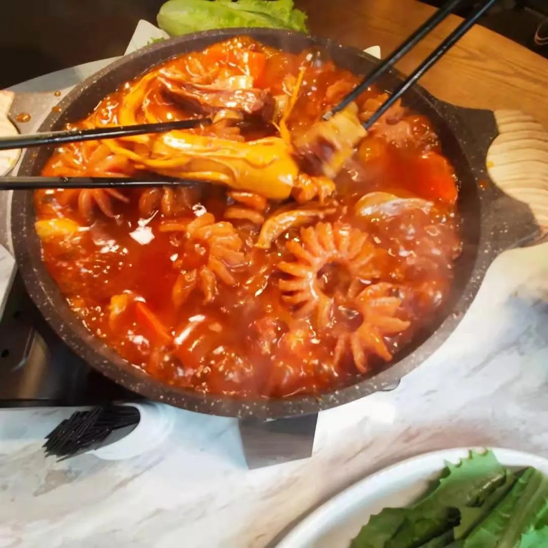 放假孩子们来家玩得好开心,放假了孩子还闹着要去幼儿园