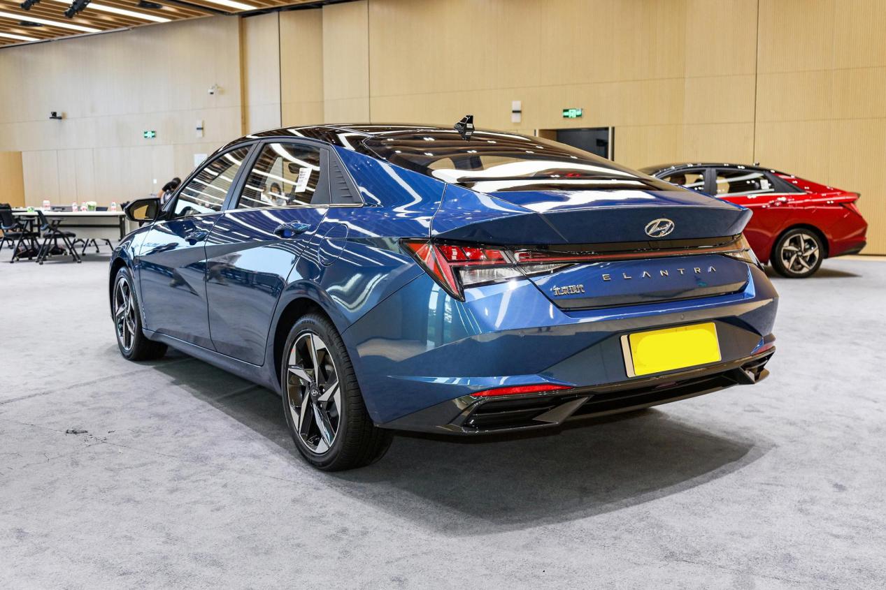 全新伊兰特能否重塑荣光,7.58万现代伊兰特实车