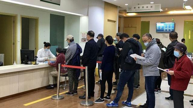 空腹抽血验激素前可以喝水吗,抽血前可以喝水吃药吗