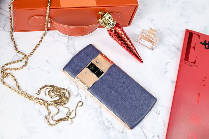 打破不同语言之间的界限糖果翻译手机S30评测