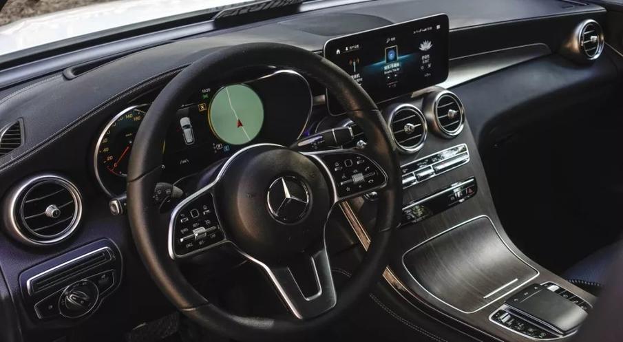 2022款奔驰glc300试驾评价,奔驰glc300试驾